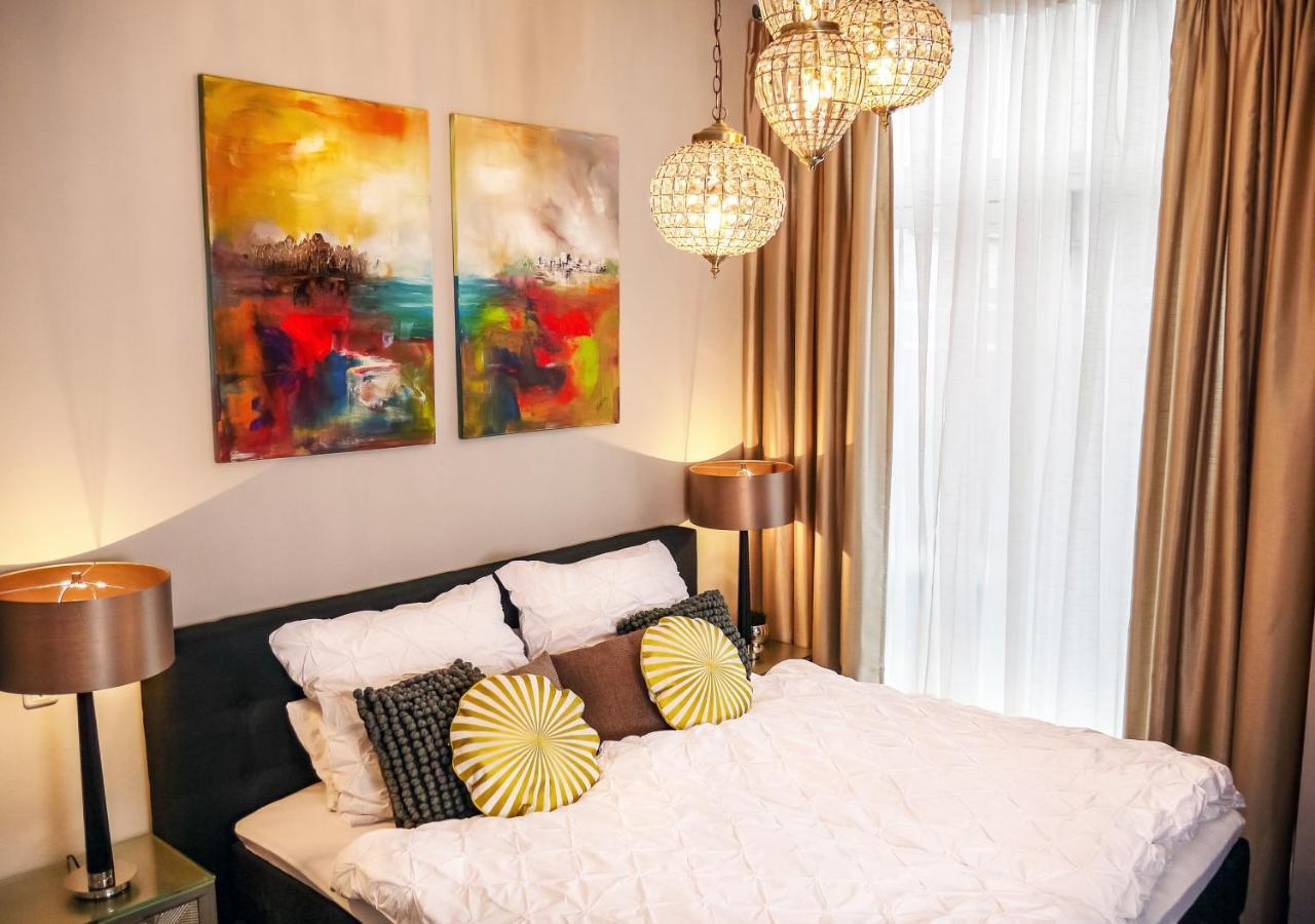 Comfort And Style In City Center With Ensuite Bathroom On Schaafenstrasse Köln Dış mekan fotoğraf